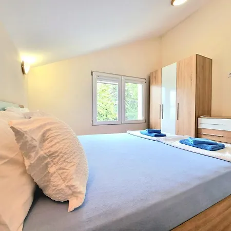 Relax & Spa-house Near Therma Numera