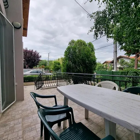 Relax & Spa-house Near Therma Numera Willa