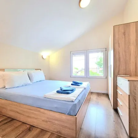 Relax & Spa-house Near Therma Numera Willa Burgas