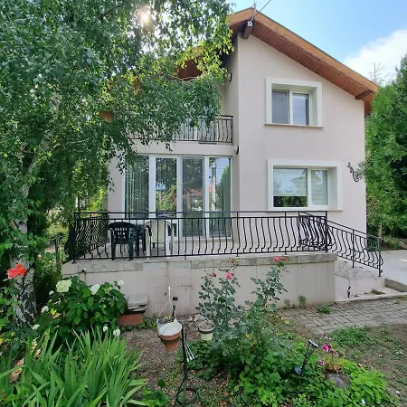Relax & Spa-house Near Therma Numera Willa Burgas