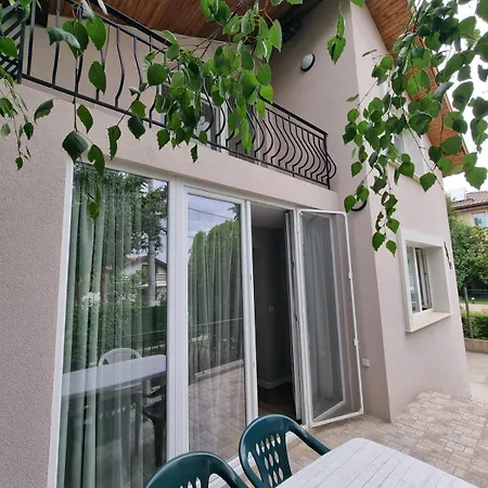 Relax & Spa-house Near Therma Numera Willa Burgas